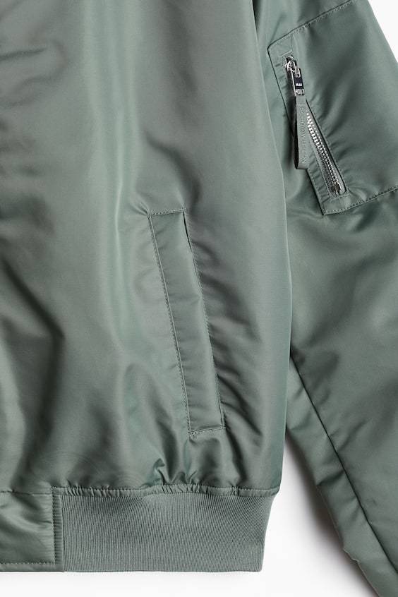 HM Loose Fit Bomber jacket Speichern exportieren