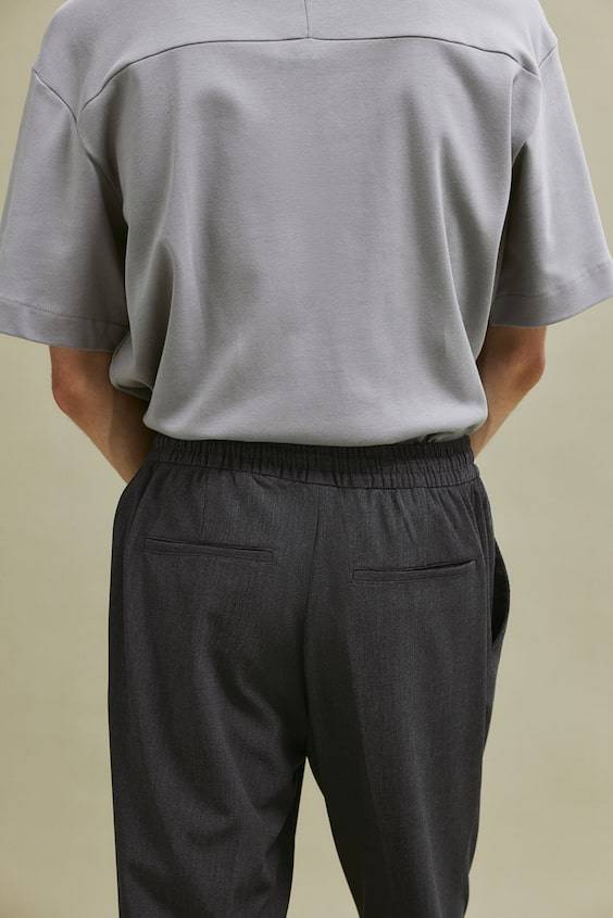 HM Hose mit Bügelfalten in Slim Fit Online