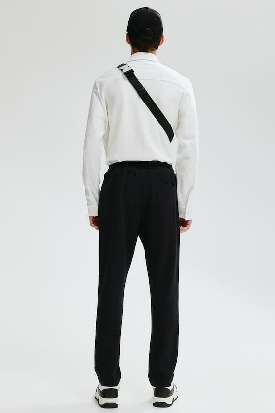 HM Strukturierte Hose im Slim Fit Auslauf