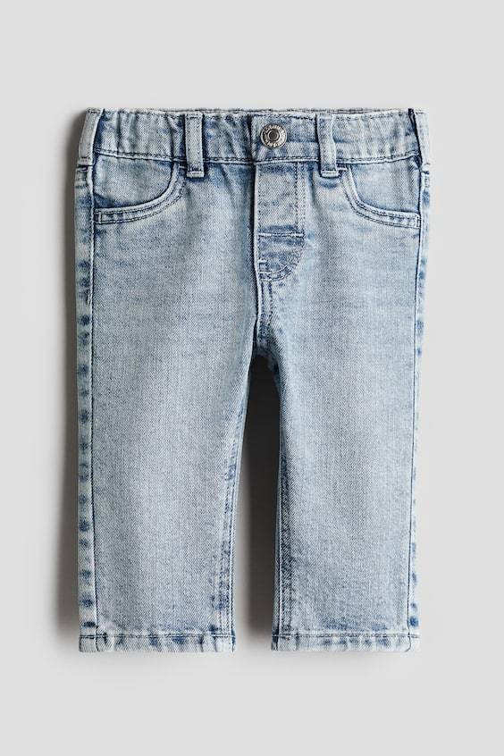 HM Jeans mit herzförmigen Taschen Nur noch ein Tag übrig