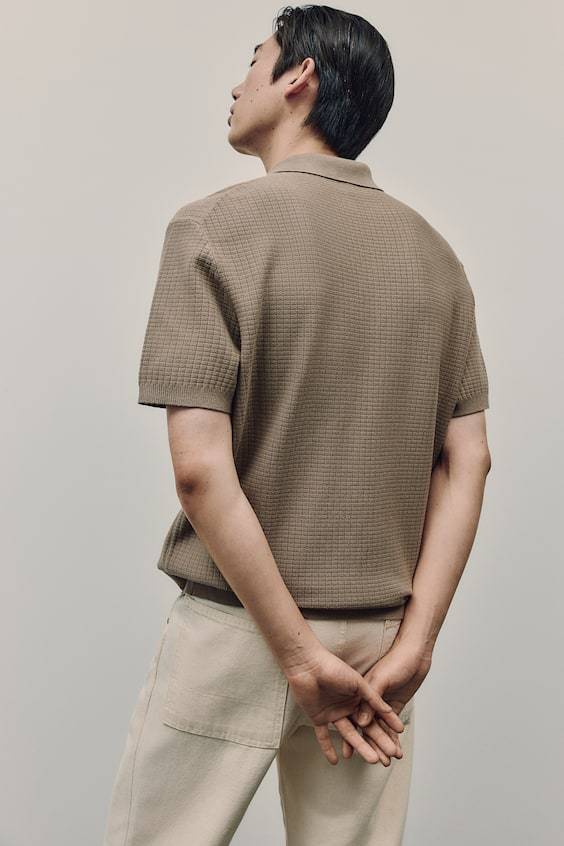 HM Poloshirt mit Struktur in Regular Fit Zeitlich begrenztes Angebot