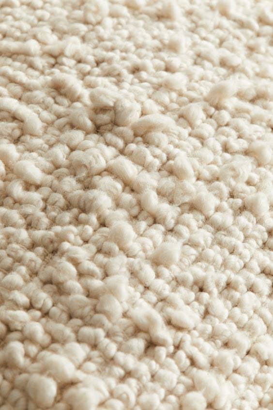 HM Kissenhülle aus Bouclé Bis zu 55% Rabatt