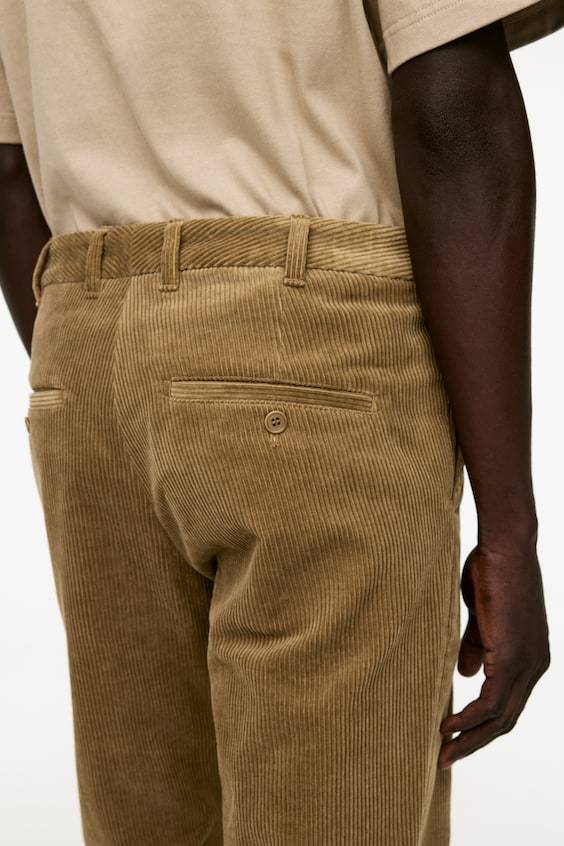 HM Gerade geschnittene Chinohose aus Cord Vatertagsangebot