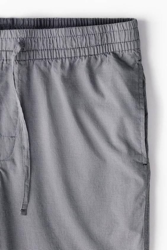 HM Popelinehose in Relaxed Fit zollfrei
