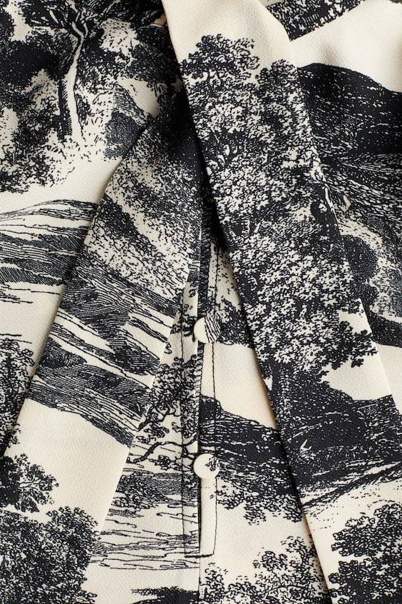 HM Kleid mit Bindekragen Bestseller