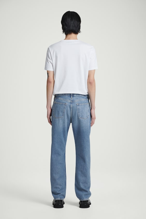 HM SIGNATURE JEANS – GERADES BEIN Zeitlich begrenztes Angebot