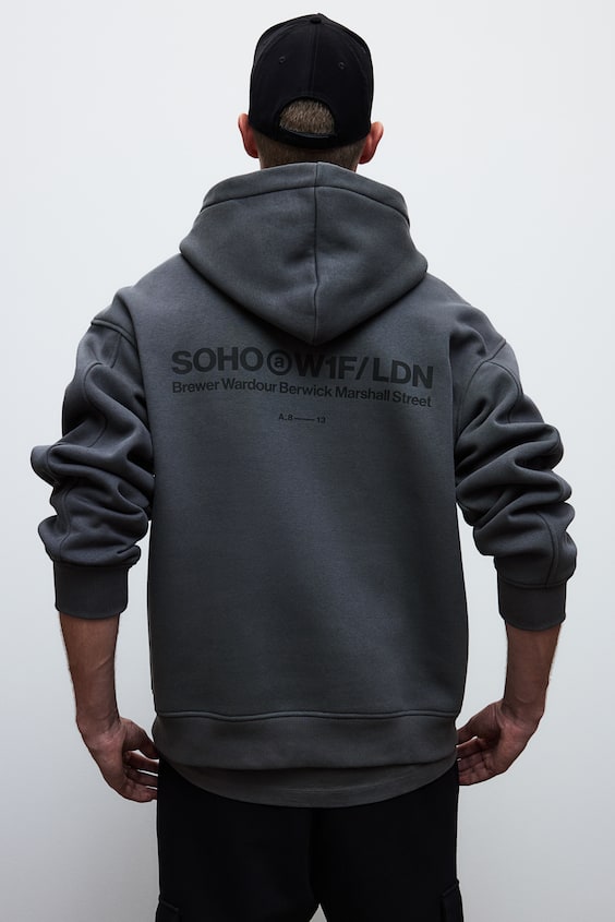 HM Bedruckter Hoodie in Oversized Fit Große Rabatte
