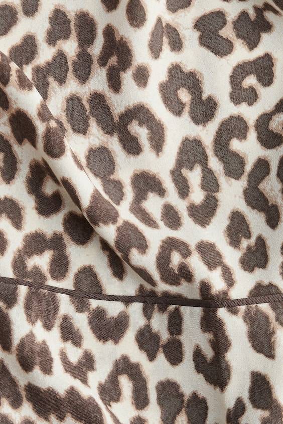 HM Ausgestelltes Kleid Bis zu 65% Rabatt