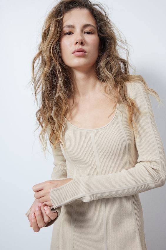 HM Flared-skirt rib-knit mini dress Sonderangebot der Fabrik