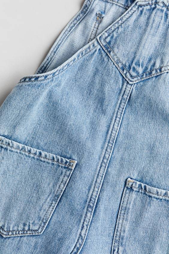 HM Latzhose aus Denim Cyber Monday