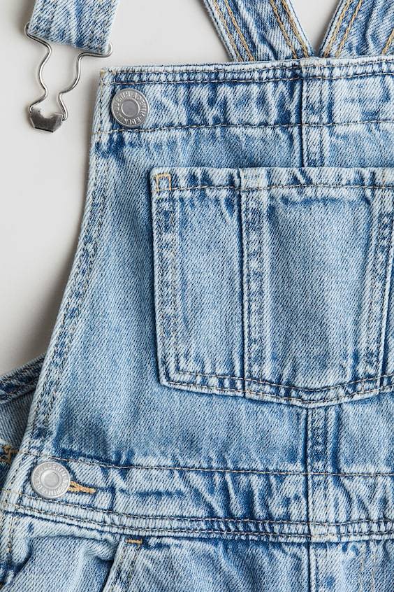 HM Latzhose aus Denim Cyber Monday
