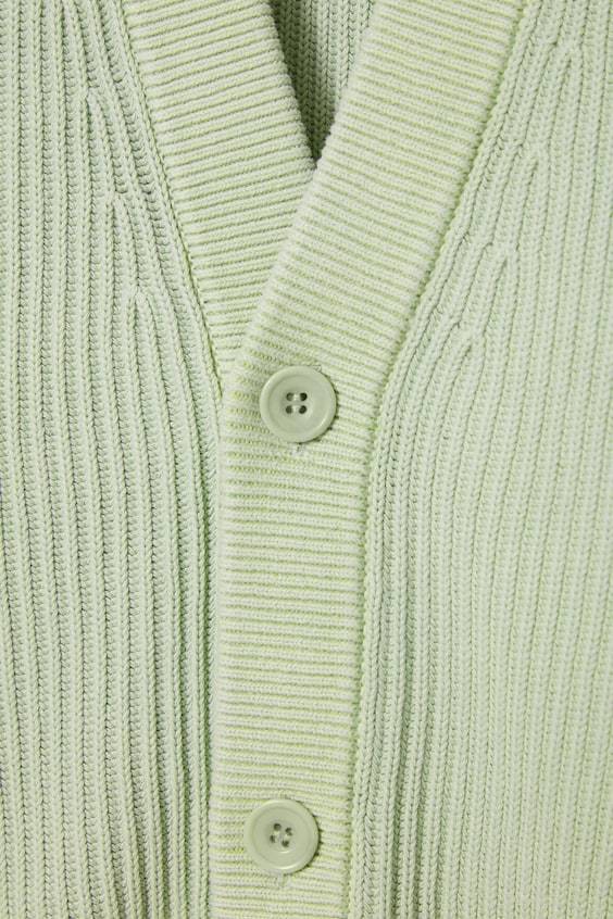 HM BAUMWOLL-STRICKJACKE MIT ACID-WASCHUNG Begrenztes Angebot