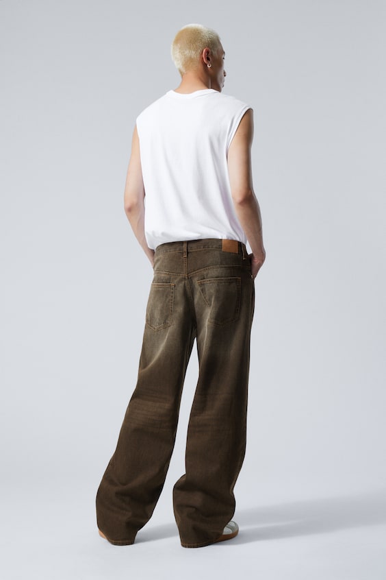 HM Lockere Jeans Sphere mit tief sitzendem Bund Exklusivangebot