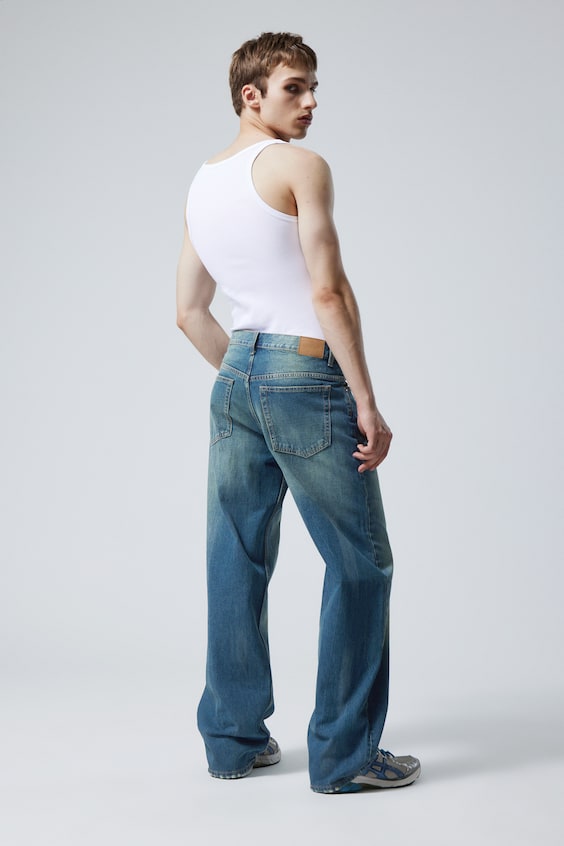 HM Lockere Jeans Sphere mit tief sitzendem Bund Lagerräumung