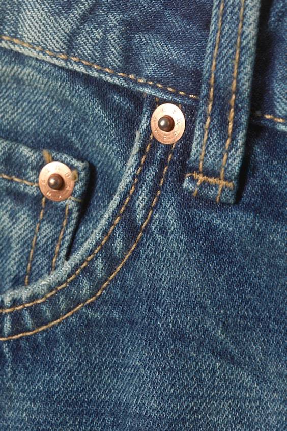 HM Lockere Jeans Sphere mit tief sitzendem Bund Lagerräumung