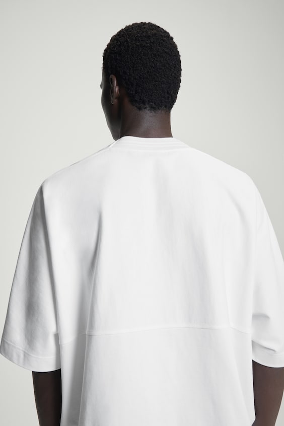 HM GEWICHTIGES OVERSIZED-T-SHIRT MIT KRAGEN Zeitbegrenzte Promotion