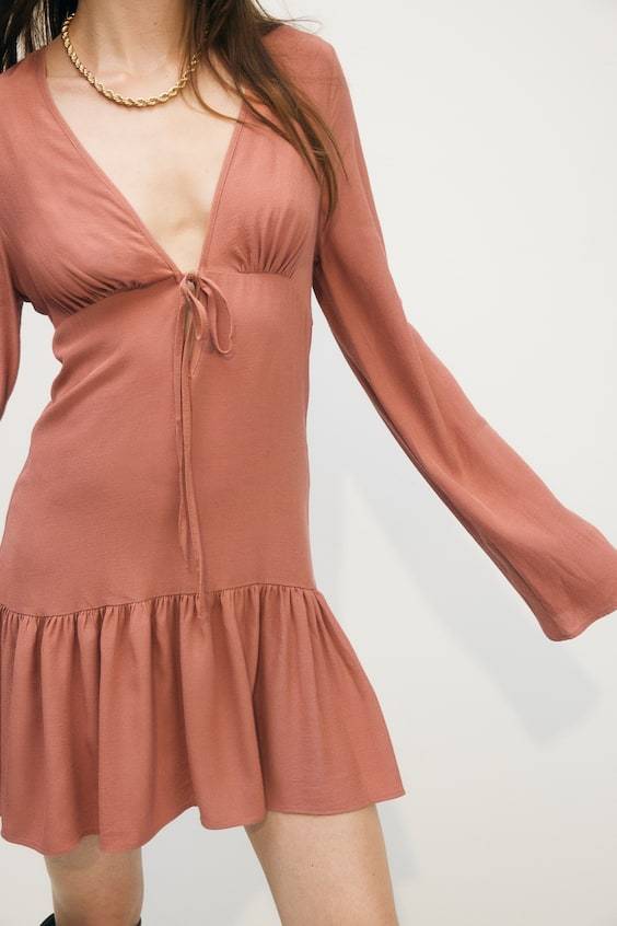 HM Kleid mit V-Ausschnitt Black Friday