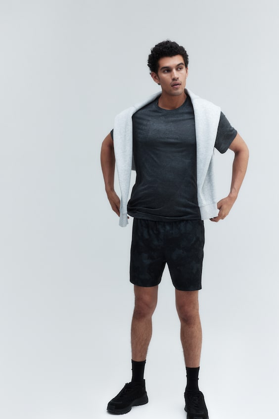 HM DryMove™ Sportshirt JETZT KAUFEN