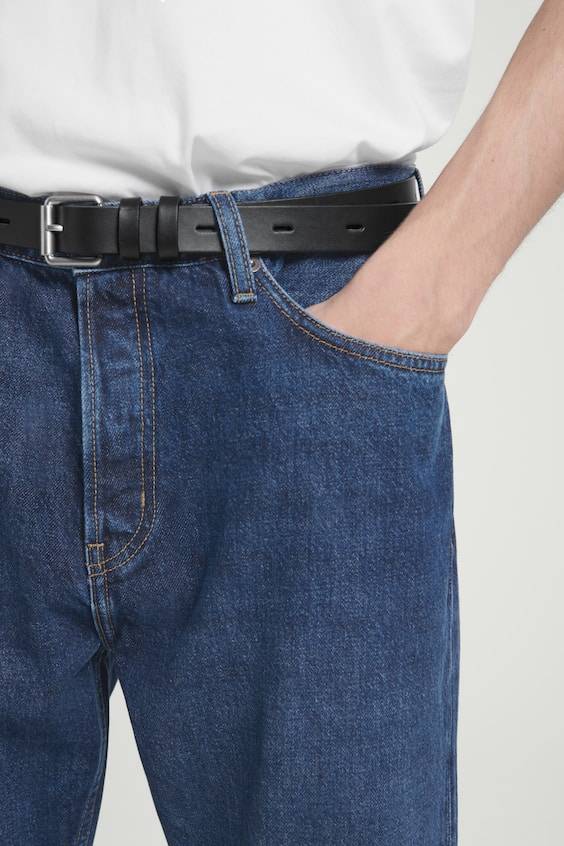 HM JEANS MIT SCHMAL ZULAUFENDEM BEIN Riesige Rabatte