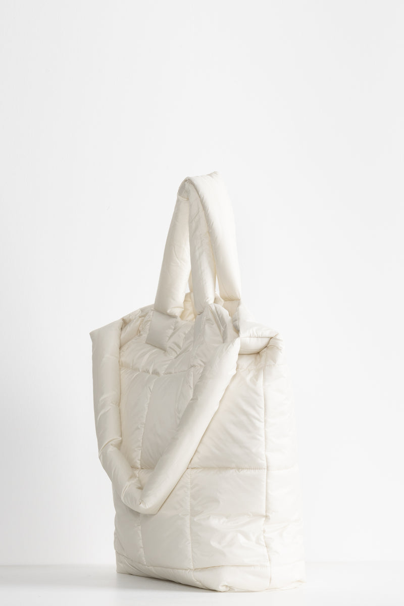 Lempelius PUFFER TASCHE L RUNA SKU: 1500BAGL01 Speichern exportieren