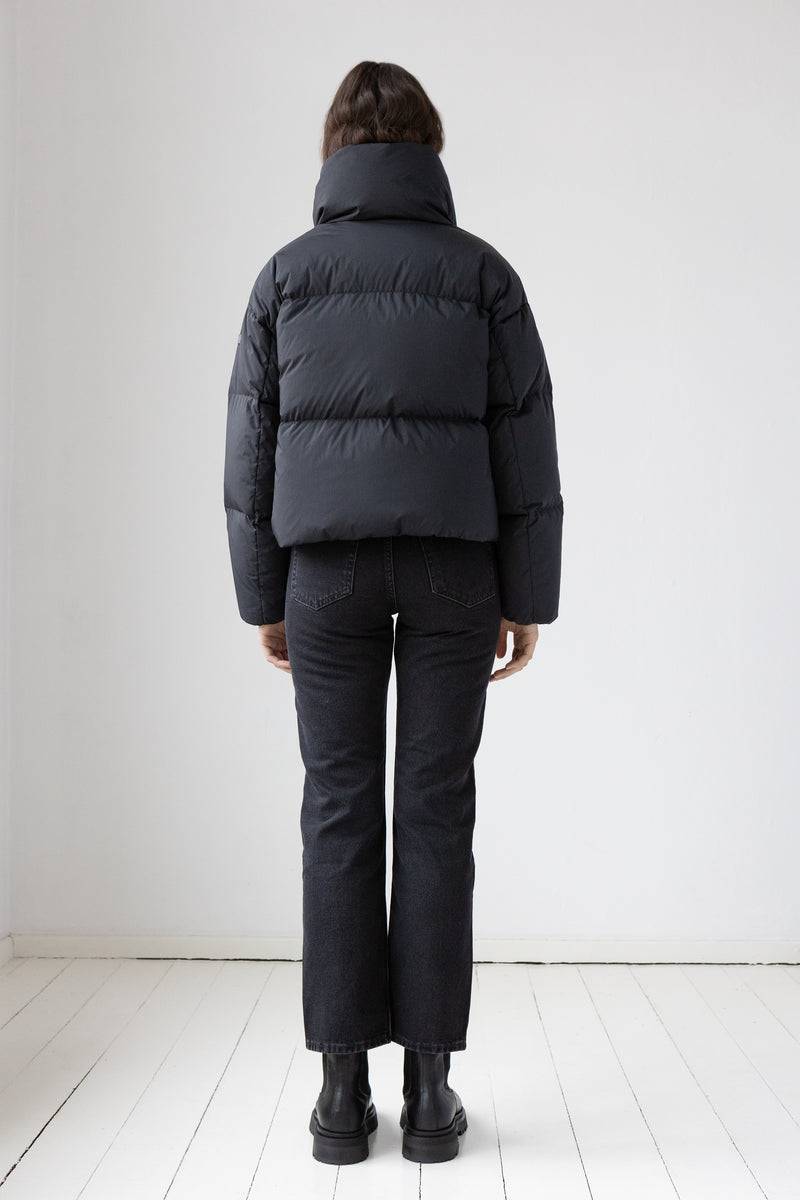 Lempelius CROPPED PUFFER OLA SKU: 605023399S Bestseller