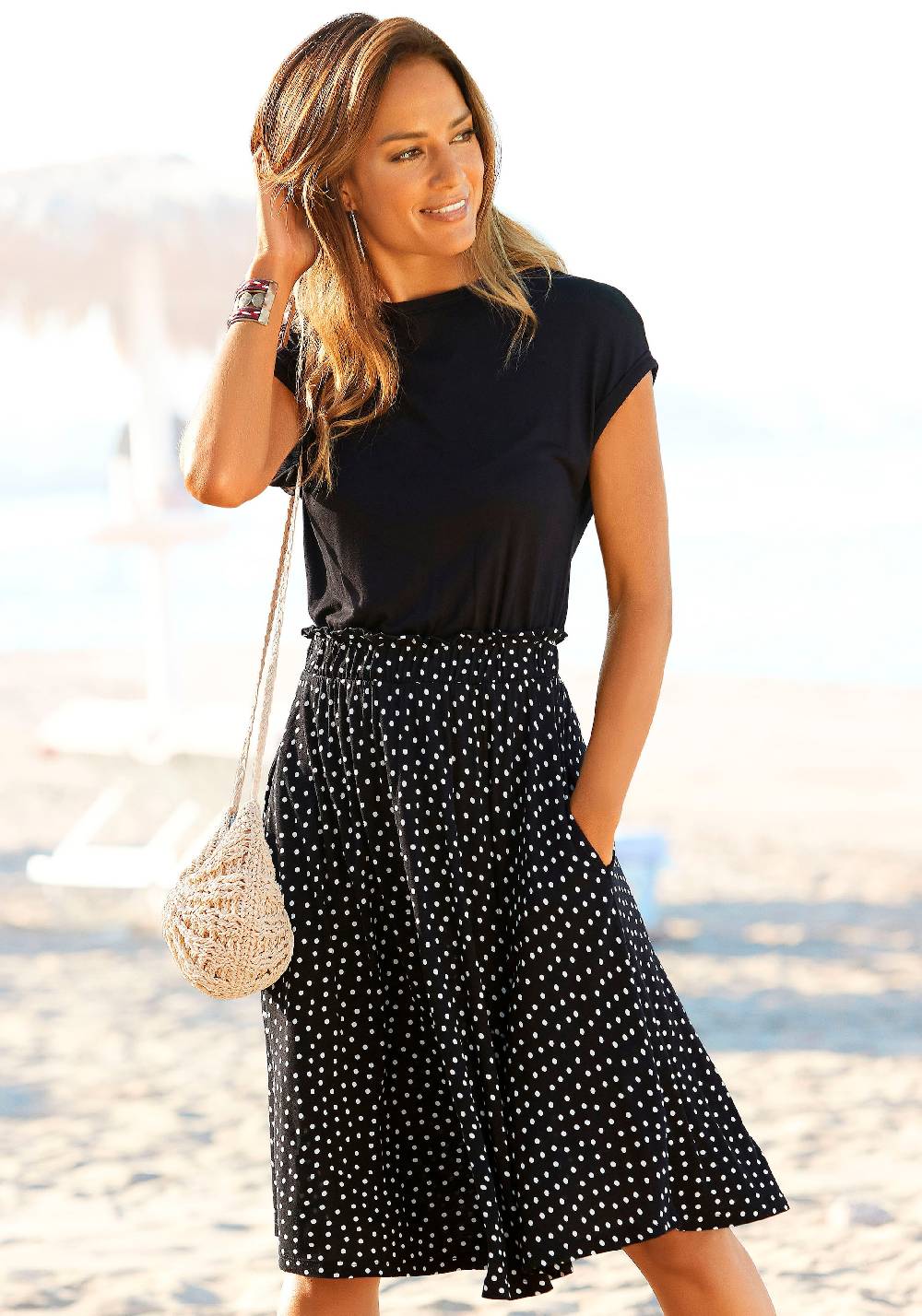 BEACH TIME Dress in Black im Angebot