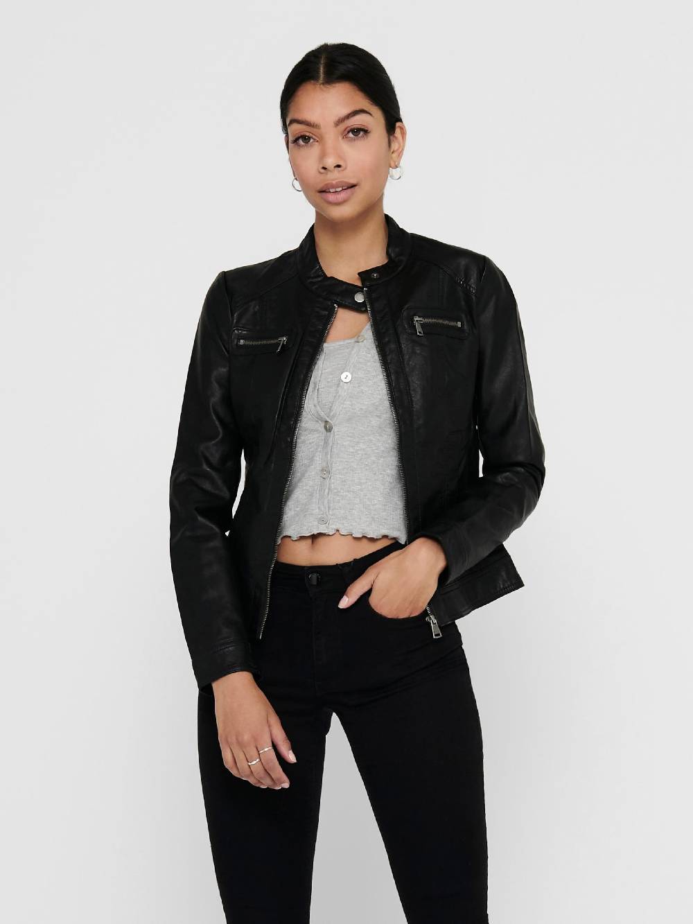 ONLY Between-Season Jacket 'Bandit' in Black Top Angebot