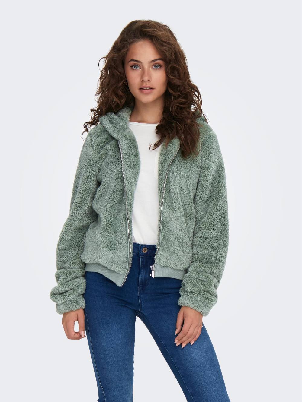 ONLY Between-Season Jacket 'ONLNewanna' in Jade Zeitlich begrenztes Angebot