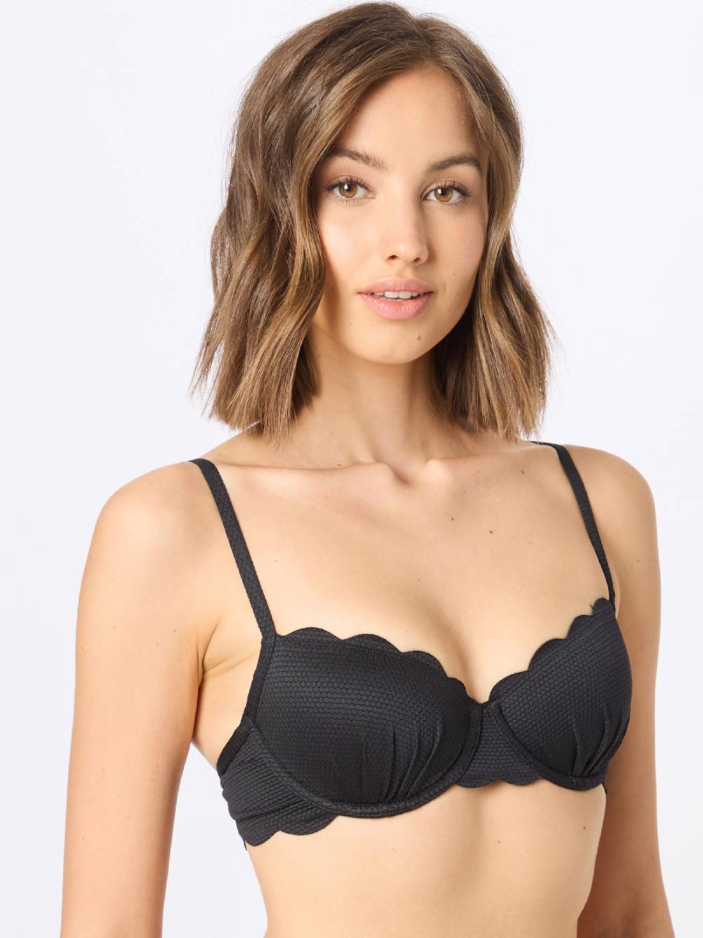 Hunkemöller T-shirt Bikini Top in Black Neuheiten
