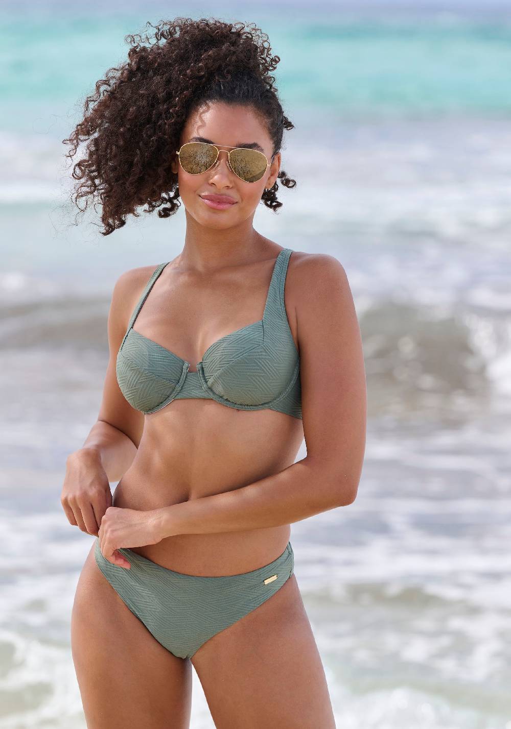 SUNSEEKER T-shirt Bikini Top in Green JETZT KAUFEN