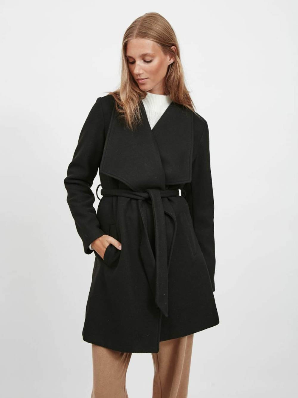 VILA Between-Seasons Coat 'Cooley' in Black Black Friday