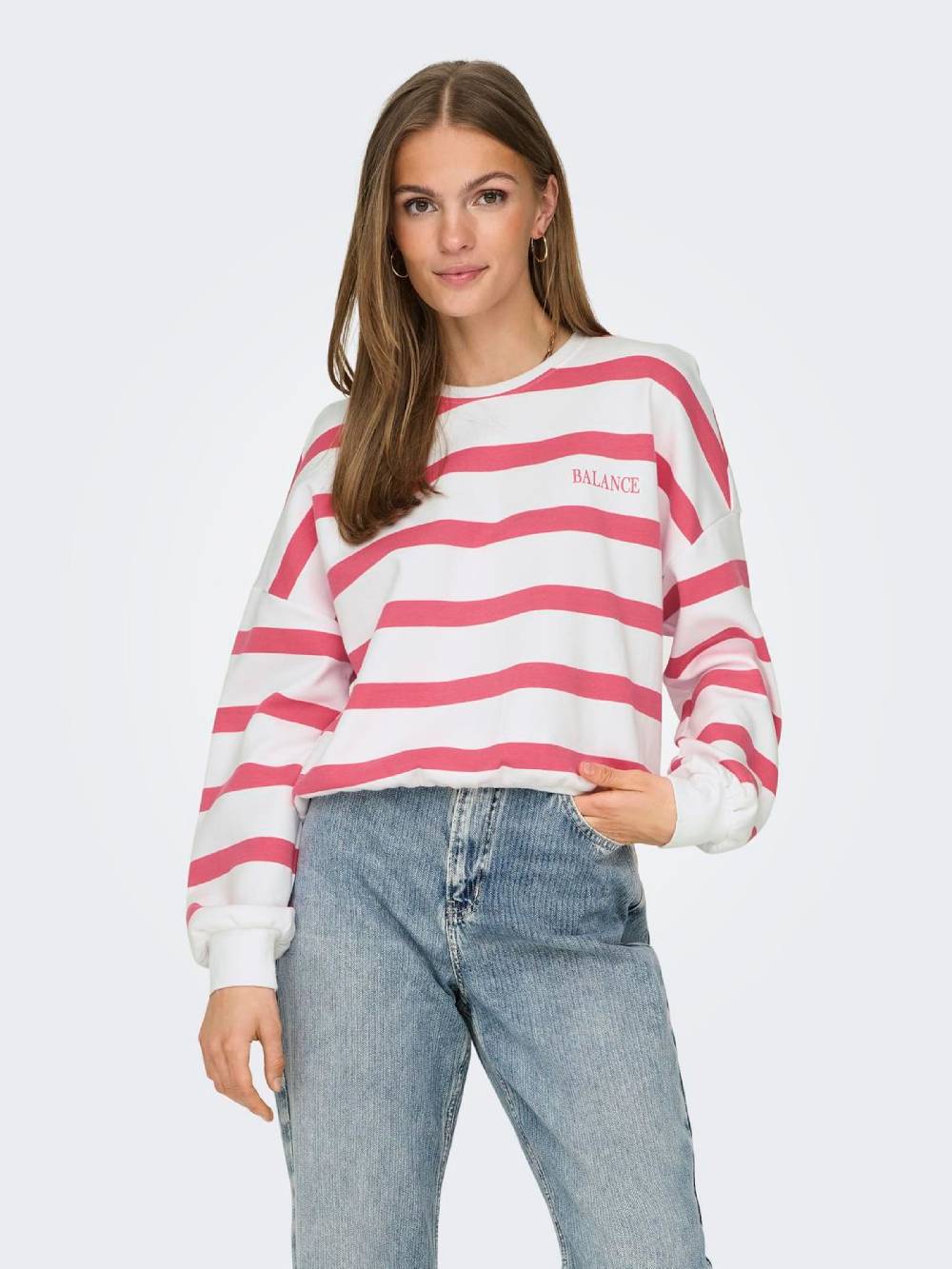ONLY Sweatshirt 'ASHLEY' in White Begrenzte Freigabe