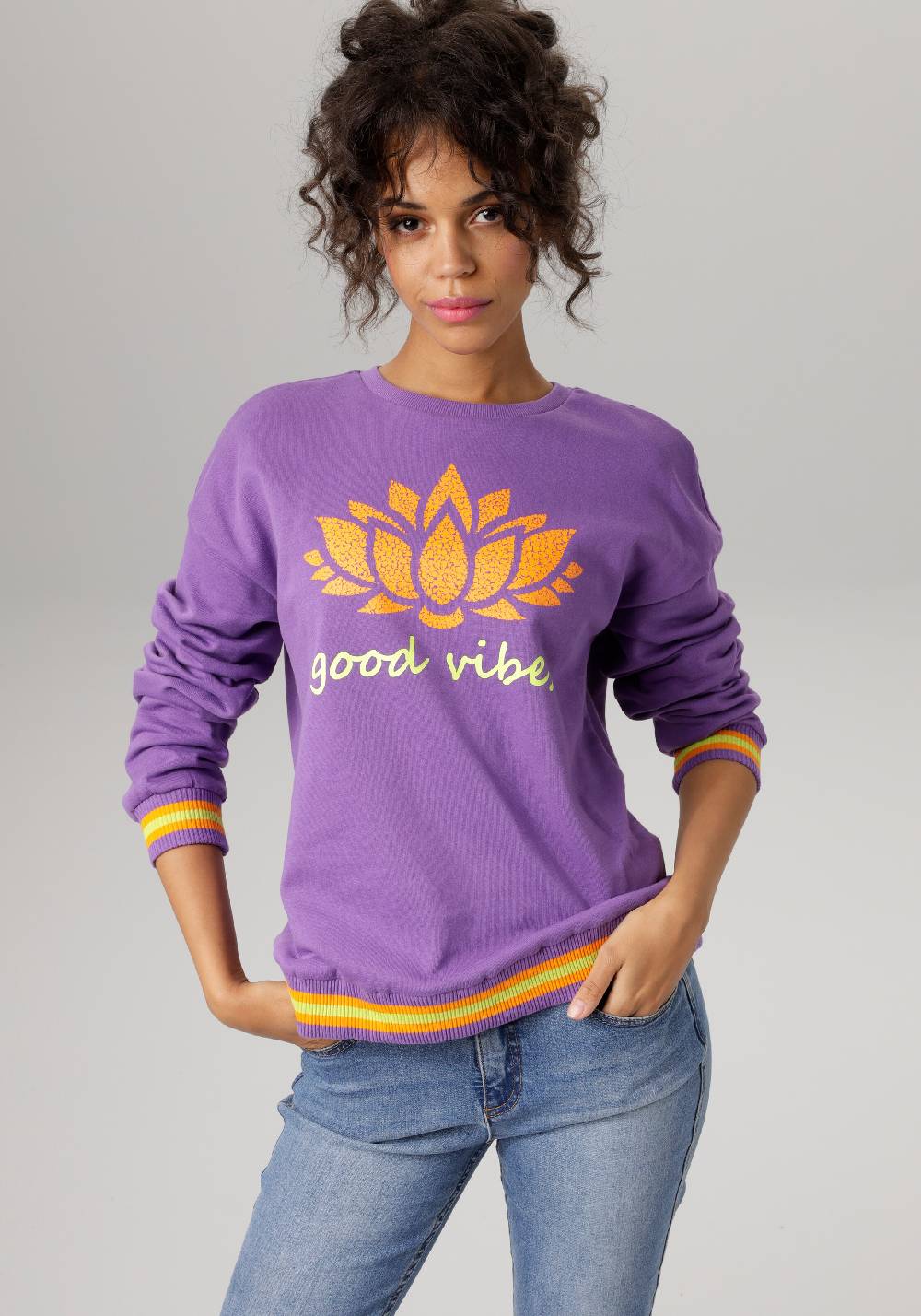 Aniston CASUAL Sweatshirt in Purple 50% Rabatt mit kostenlosem Versand