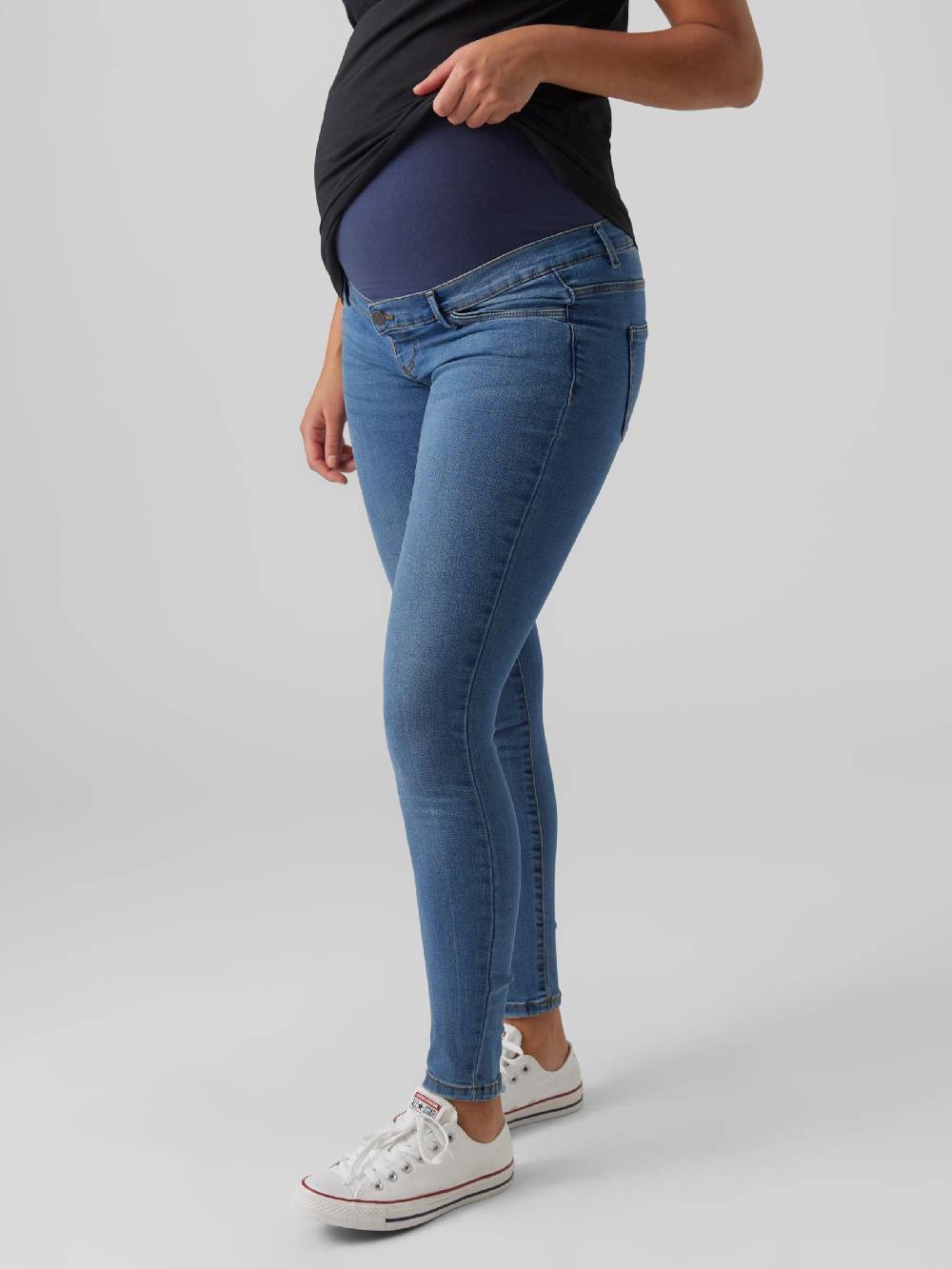 Vero Moda Maternity Skinny Jeans 'TANYA' in Blue Denim Kostenloser Versand international