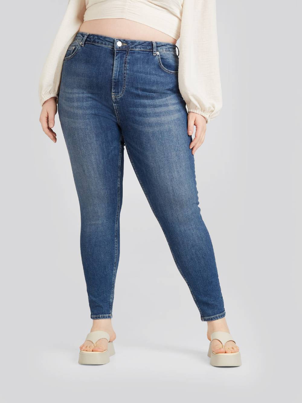 CITA MAASS co-created by ABOUT YOU Slim fit Jeans 'Juliana' in Blue Denim Bestseller