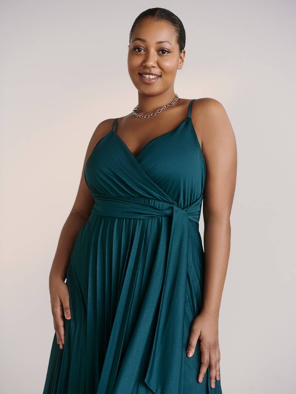 Guido Maria Kretschmer Curvy Dress in Emerald Kauf eins, bekomm eins gratis