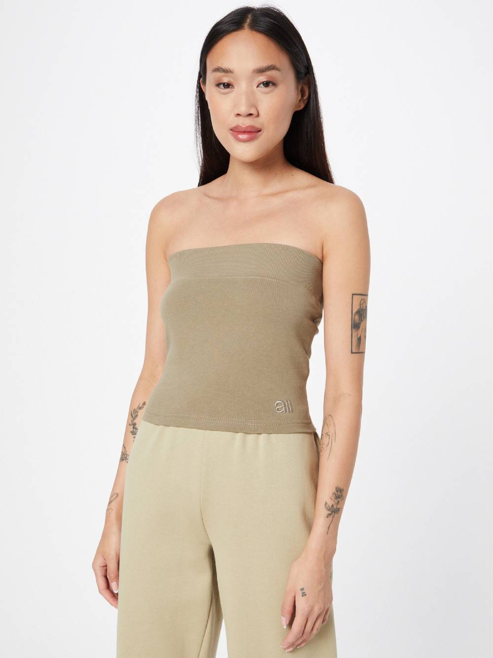 A LOT LESS Top in Olive Kauf eins, bekomm eins gratis