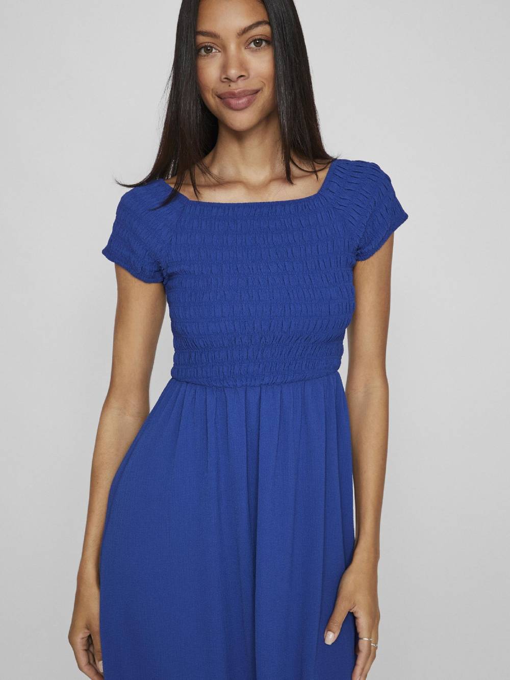 VILA Dress in Blue im Angebot