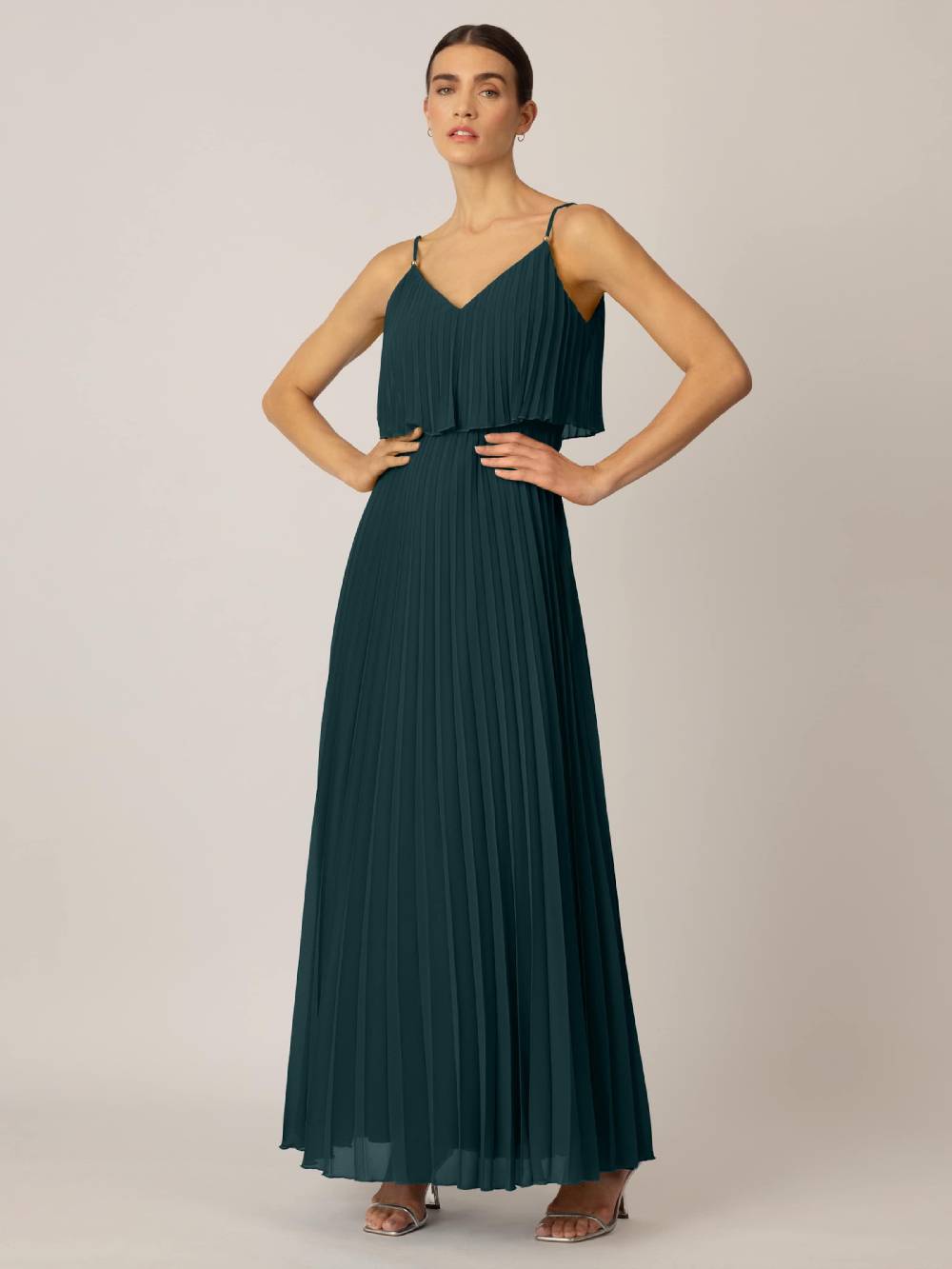 APART Evening Dress in Green VIP-Rabatte