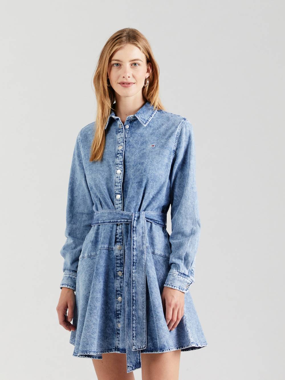 Tommy Jeans Shirt Dress in Blue Denim Schlussverkauf