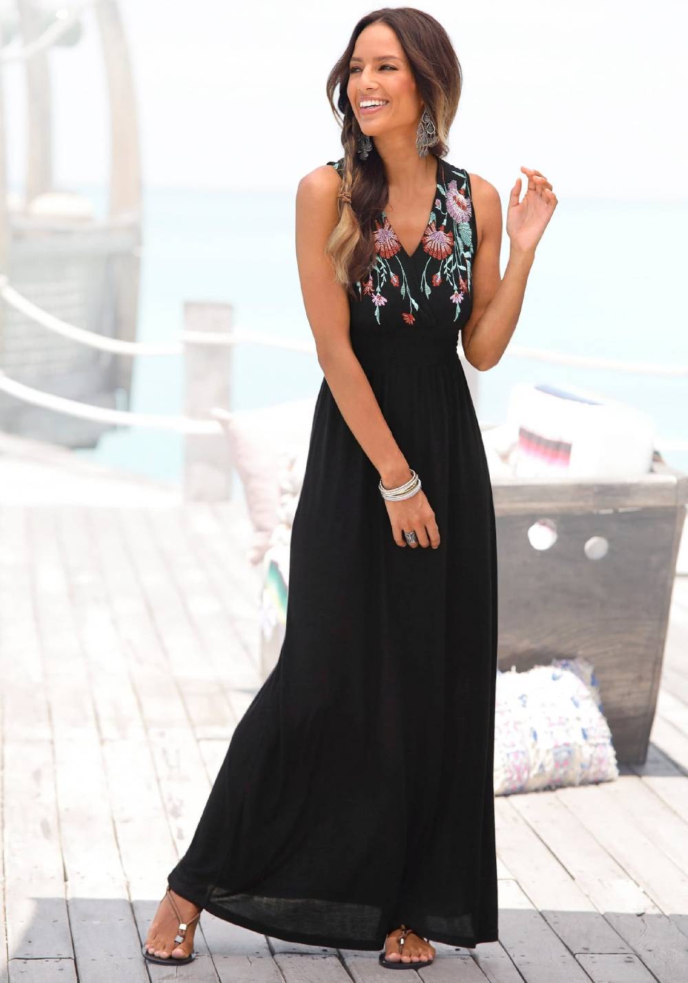 BUFFALO Dress in Black Neueste Mode