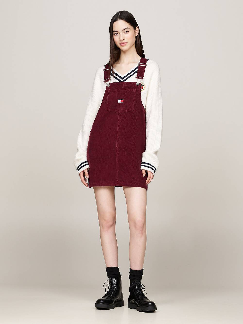 Tommy Jeans Overall Skirt in Burgundy Fabrikverkauf