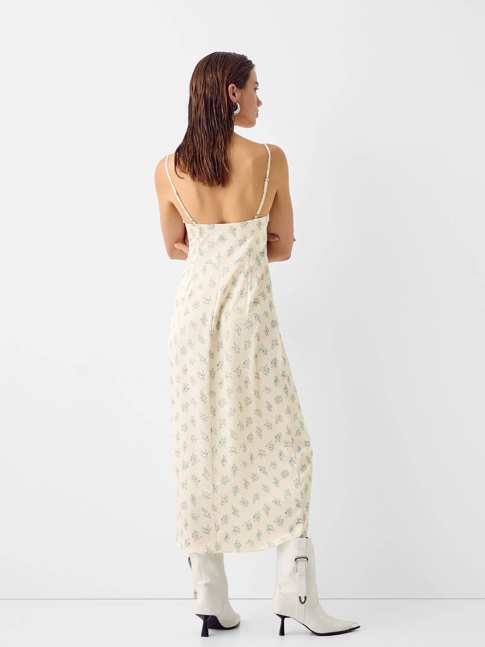 Bershka Summer Dress in Cream Bis zu 65% Rabatt