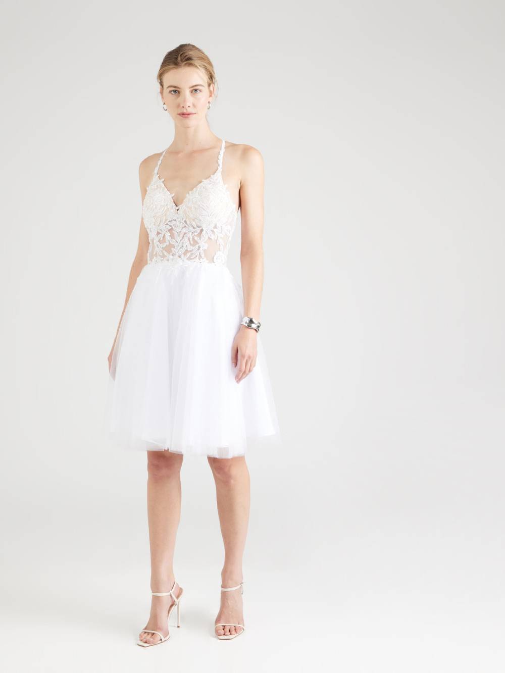 Unique Cocktail Dress in White Vierteljährliche Förderung