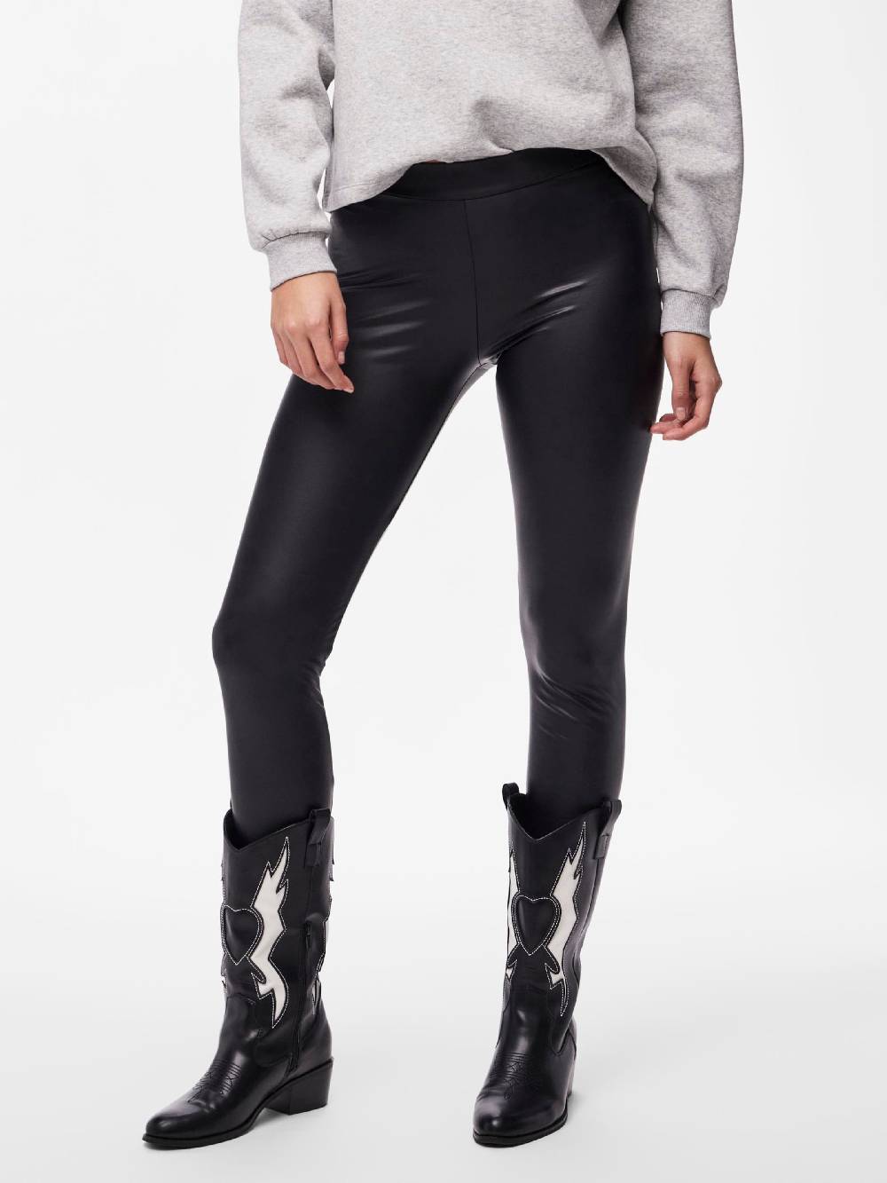 PIECES Skinny Leggings in Black Online
