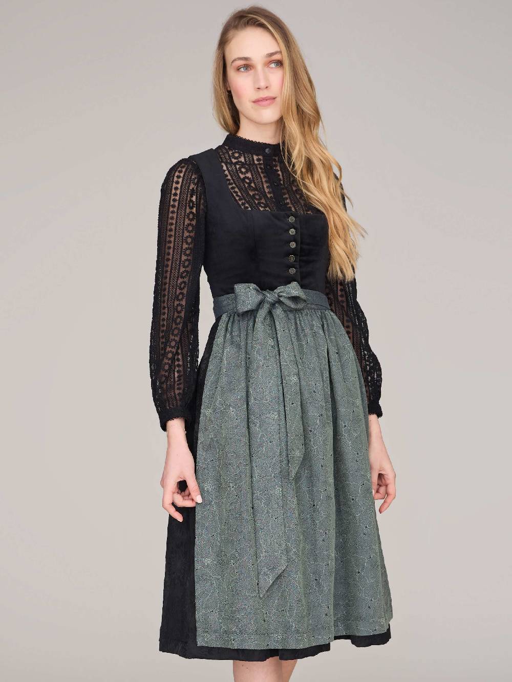 Limberry Schwarzes Dirndl mit Knöpfen - GEORGINA ANTIQUE BLACK Im Verkauf