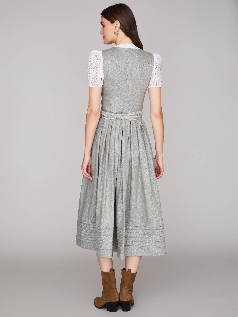 Limberry Hellgraues Dirndl aus Leinen - MONIKA CLOUD BLUE JADE Fabrikverkauf
