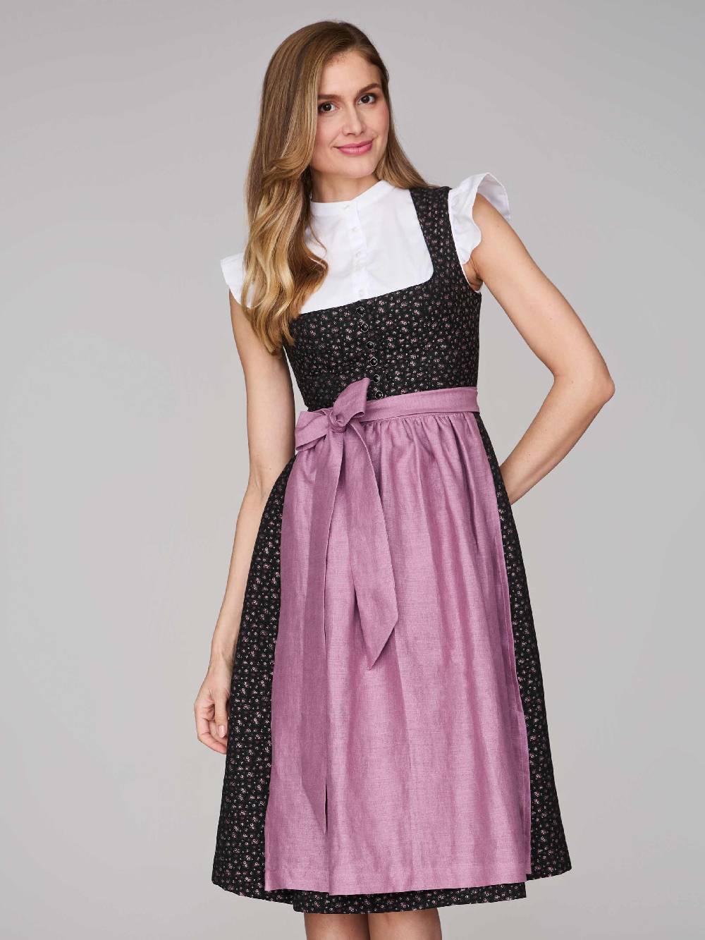 Limberry Schwarzes Dirndl mit Streublumenmuster - ELSIE BLACK Fabrik Onlineshop