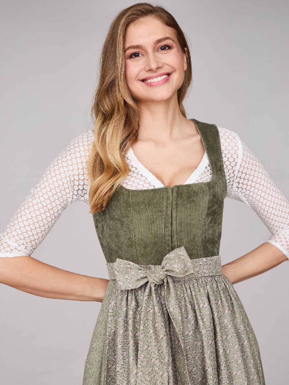 Limberry Grünes Dirndl mit Cord-Mieder - TIA KALAMATA GREEN Exklusivangebot