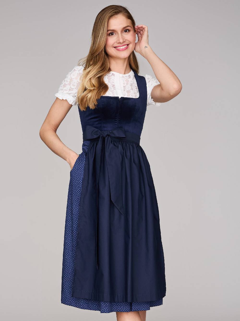 Limberry Dunkelblaues Dirndl mit Samt-Mieder - CLARISSA PAGEANT BLUE Blitzangebot